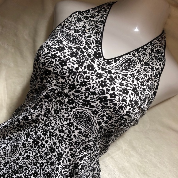 Ann Taylor Dresses & Skirts - Ann Taylor size 4P